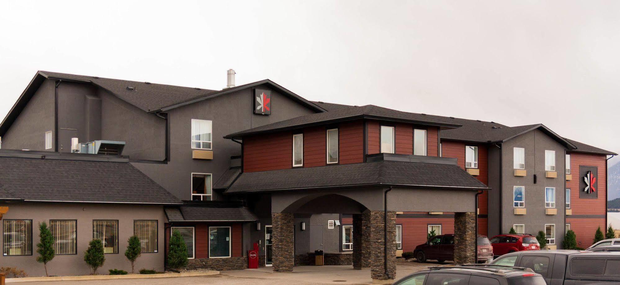The Kanata Inns Invermere Eksteriør billede