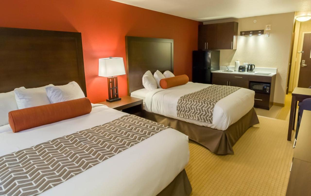 The Kanata Inns Invermere Eksteriør billede