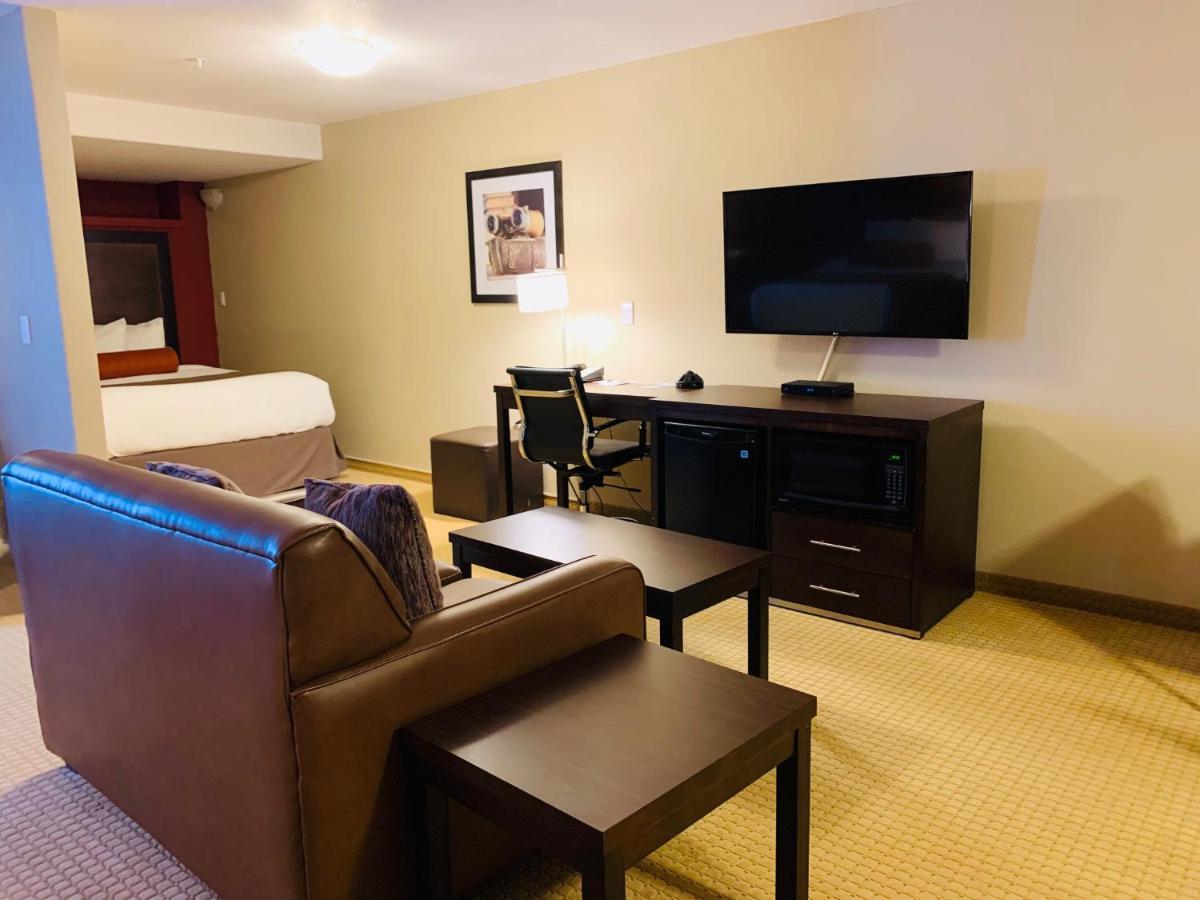 The Kanata Inns Invermere Eksteriør billede