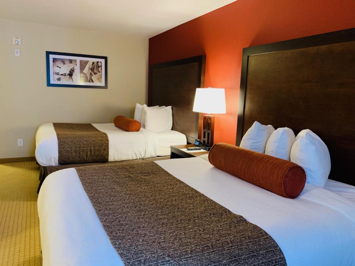 The Kanata Inns Invermere Eksteriør billede